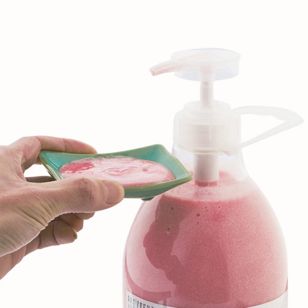Industrial hand cleaner with grit
